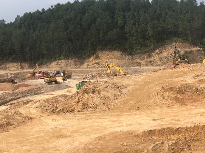 福州分公司蔡志君團隊承建屏南藥膳小鎮(zhèn)水景公園項目土石方工程紀(jì)實（2019年6月5日）